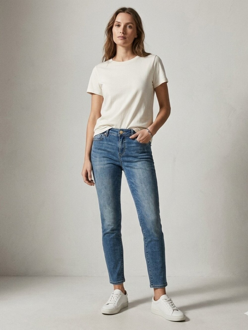 RW&CO Boyfriend Skinny Mid Rise Crop Jeans